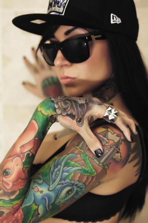 sexy inked girls tattoos tatts - attitude