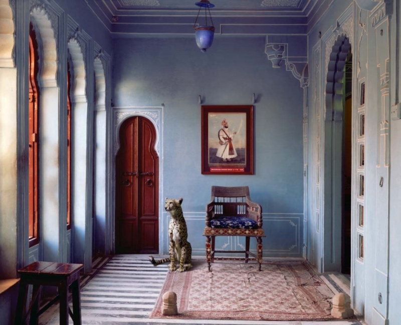 Karen Knorr photography - Animals  The-Maharajas-Apartment-Udaipur-City-Palace-Udaipur